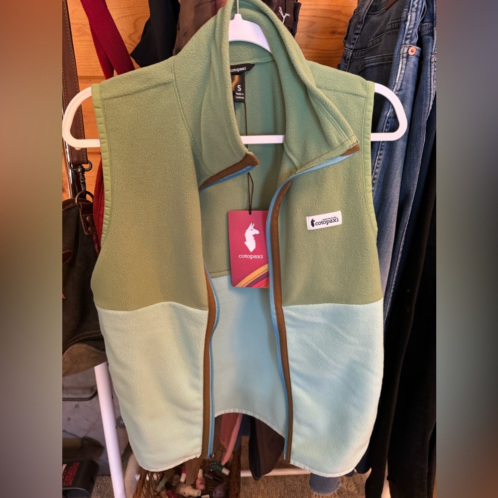 Cotapaxi Fleece Vest NWT